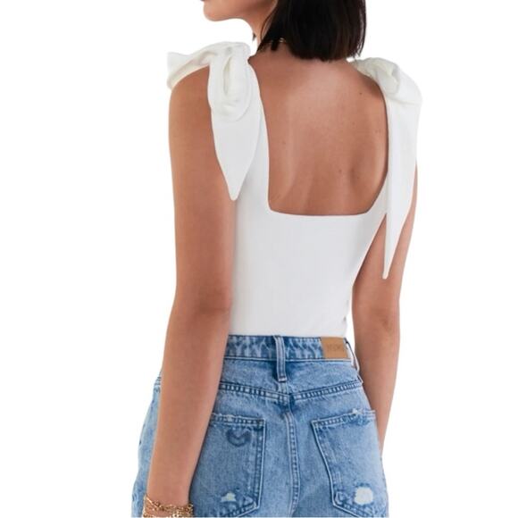 NWT Show Me Your MuMu Gidget Bow Bodysuit in White Bone Size Medium Retail $98 - Picture 2 of 7